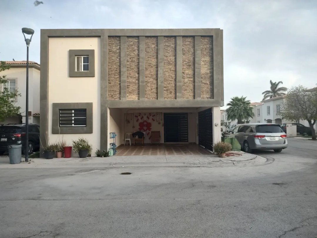 Cerrada Pisa, Senderos